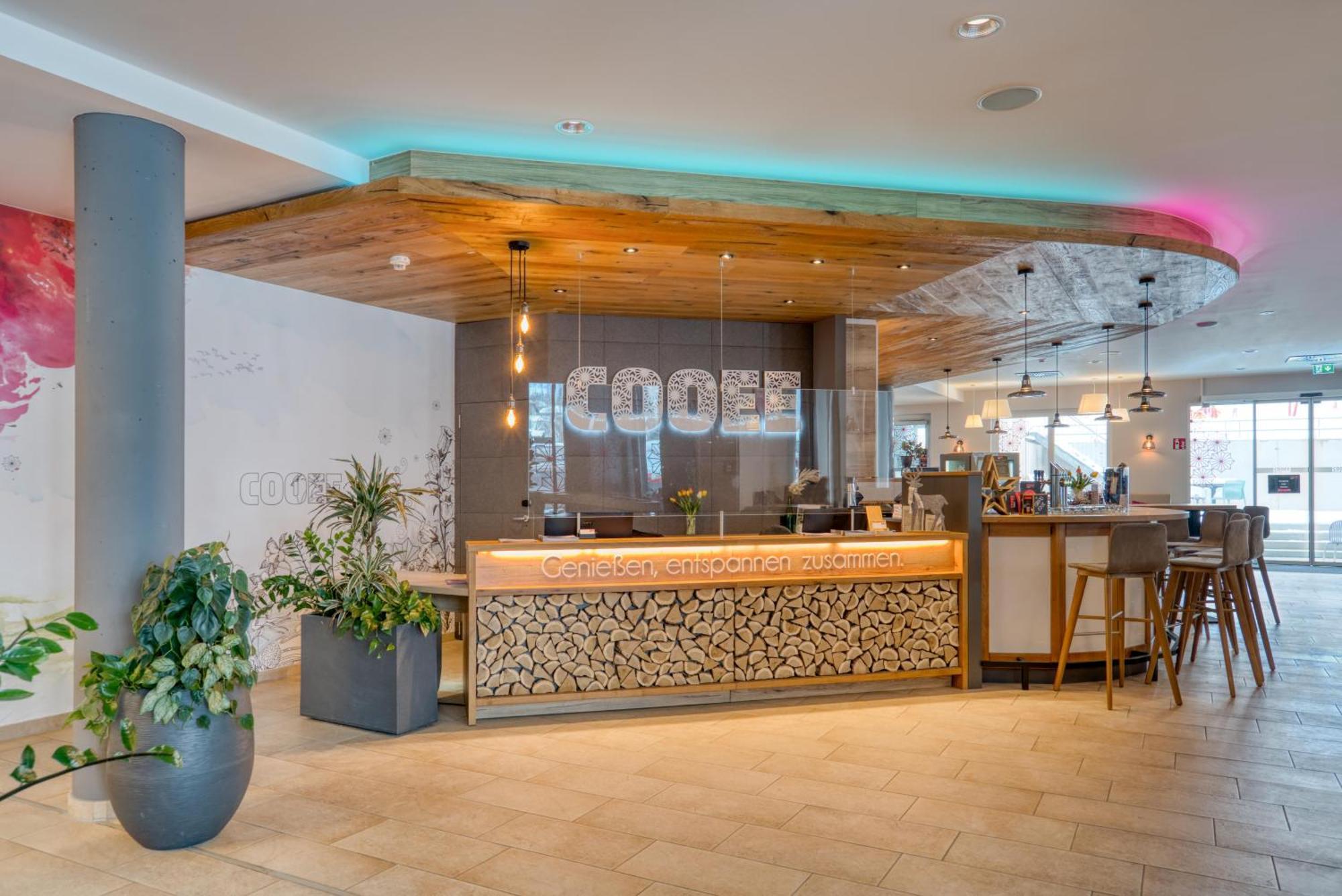 Cooee Alpin Hotel Бад Клайнкирххайм Екстериор снимка